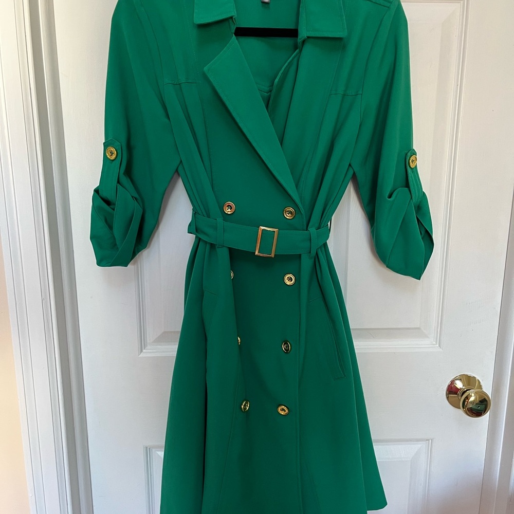 Sharagano Green Sheath Dress with Notched Collar